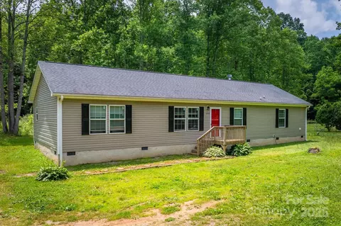 2310 Alfred Hartley Rd, Lenoir, NC 28645
