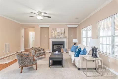 Living - 14104 Kendrick Cross Rd, Charlotte, NC 28273 photo 1 of 3