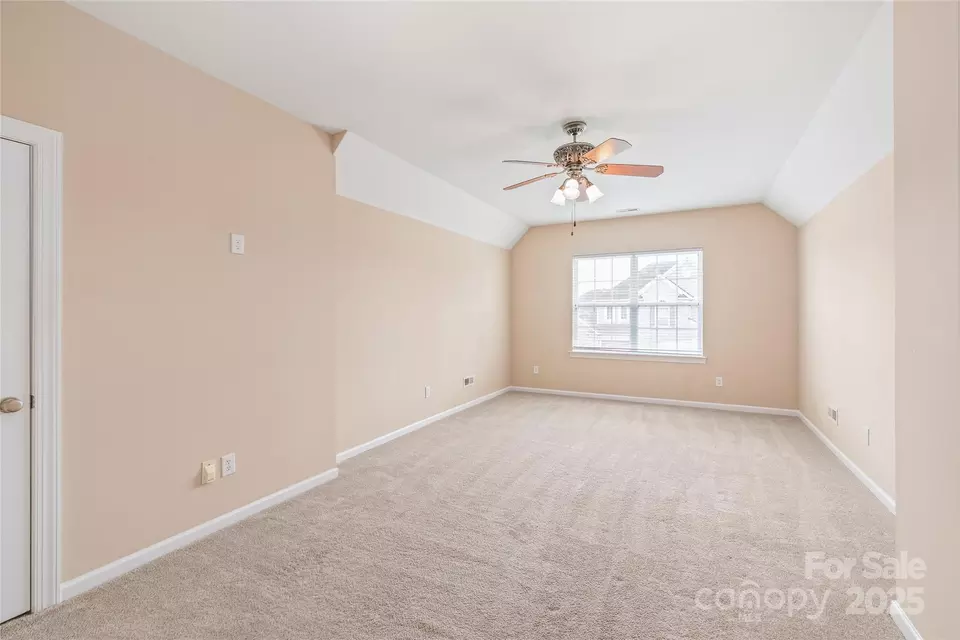 Bedroom - 14104 Kendrick Cross Rd, Charlotte, NC 28273 photo 4 of 8