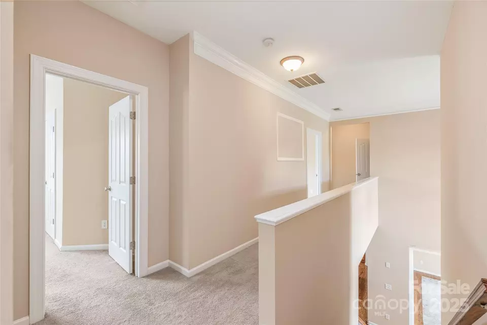 Entry Way - 14104 Kendrick Cross Rd, Charlotte, NC 28273 photo 3 of 4