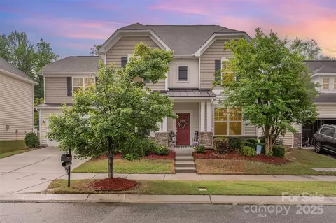 12832 Heath Grove Dr, Huntersville, NC 28078