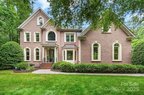 552 Wyndham Ln, Marvin, NC 28173
