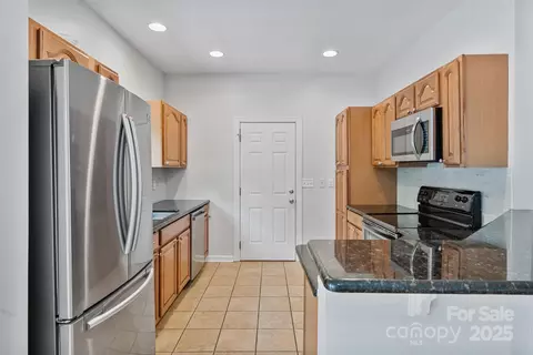 2016 Townview Dr, Kannapolis, NC 28081 photo 9