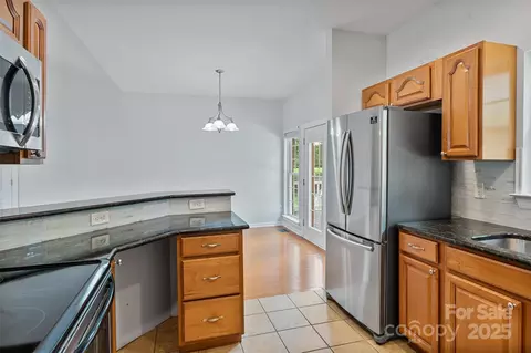 2016 Townview Dr, Kannapolis, NC 28081 photo 10