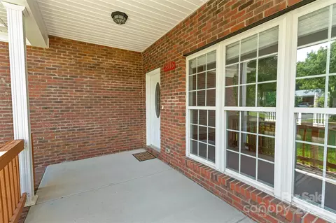 2016 Townview Dr, Kannapolis, NC 28081 photo 4
