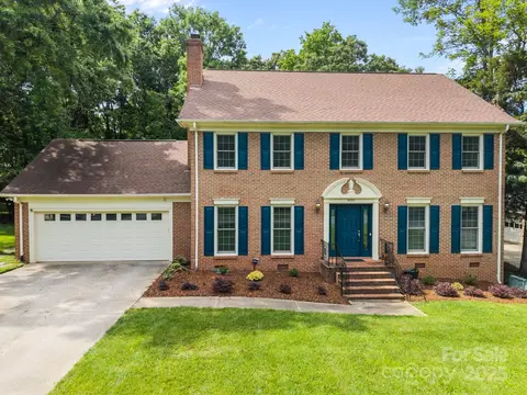 9001 Peyton Randolph Dr, Charlotte, NC 28277