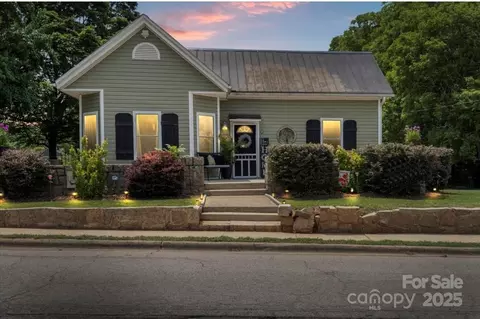 303 N Main St, Granite Quarry, NC 28146
