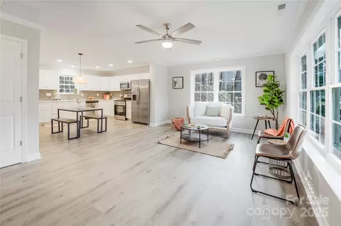 62 Leisure Ln, Maggie Valley, NC 28751