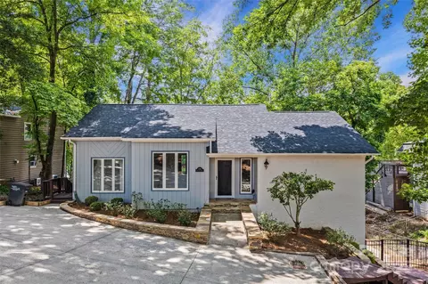 1091 Palmyra Dr, Tega Cay, SC 29708
