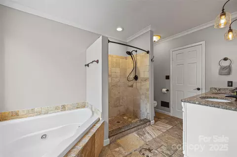 1091 Palmyra Dr, Tega Cay, SC 29708 photo 18