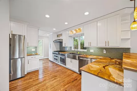 1091 Palmyra Dr, Tega Cay, SC 29708 photo 10