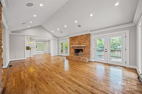 1091 Palmyra Dr, Tega Cay, SC 29708 photo 8