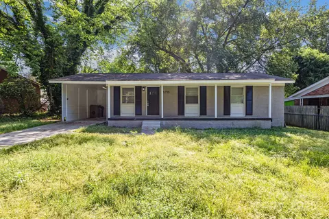 5715 Coulee Pl, Charlotte, NC 28217