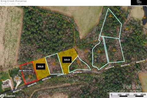 287 Red Fox Ln, Flat Rock, NC 28731