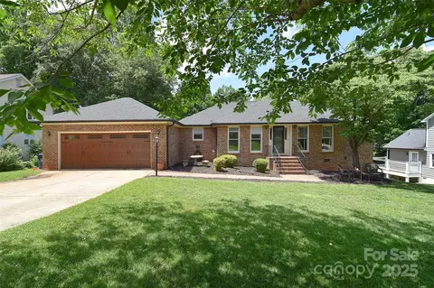 16433 Grapperhall Dr, Huntersville, NC 28078