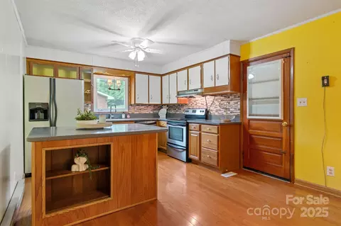 1405 8th Nw Ave NW, Conover, NC 28613 photo 10