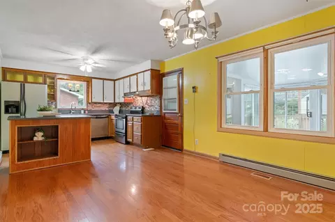 1405 8th Nw Ave NW, Conover, NC 28613 photo 7