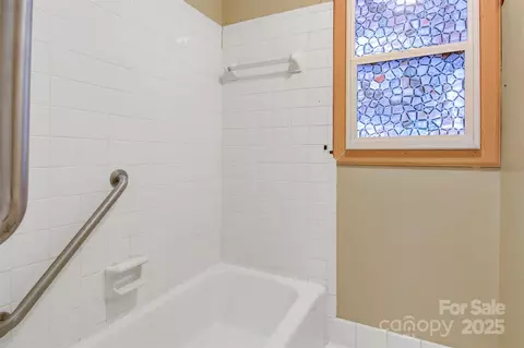 1405 8th Nw Ave NW, Conover, NC 28613 photo 32