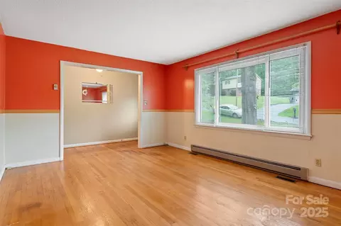 1405 8th Nw Ave NW, Conover, NC 28613 photo 6