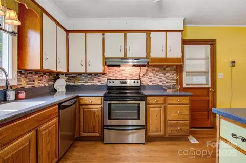 1405 8th Nw Ave NW, Conover, NC 28613 photo 13