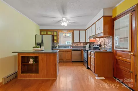 1405 8th Nw Ave NW, Conover, NC 28613 photo 9