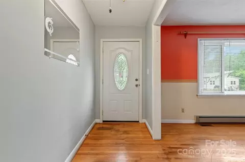 1405 8th Nw Ave NW, Conover, NC 28613 photo 4