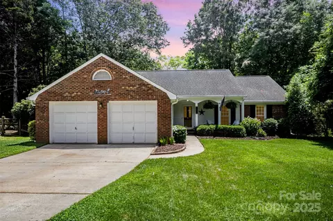 1014 Covewood Ct, Charlotte, NC 28270