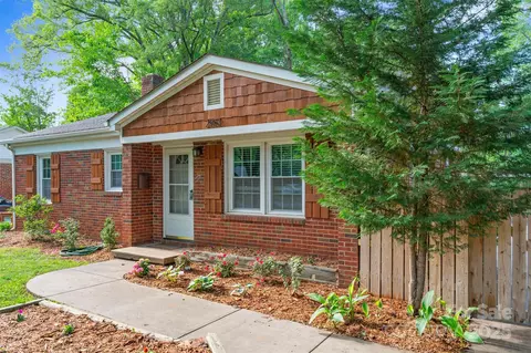 2953 Enfield Rd, Charlotte, NC 28205