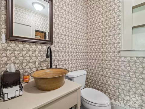 Bath - 42 First St, Tryon, NC 28782 photo 1 of 3