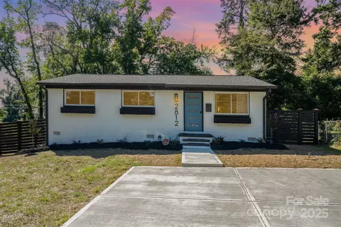 2812 Alleghany St, Charlotte, NC 28208
