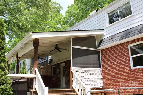Exterior - 426432 Maple St, Brevard, NC 28712 photo 5 of 6