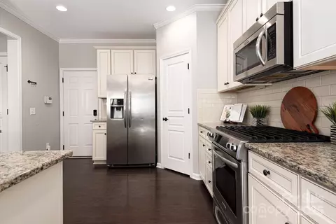 Kitchen - 5951 Carrollton Ln, Charlotte, NC 28210 photo 1 of 3