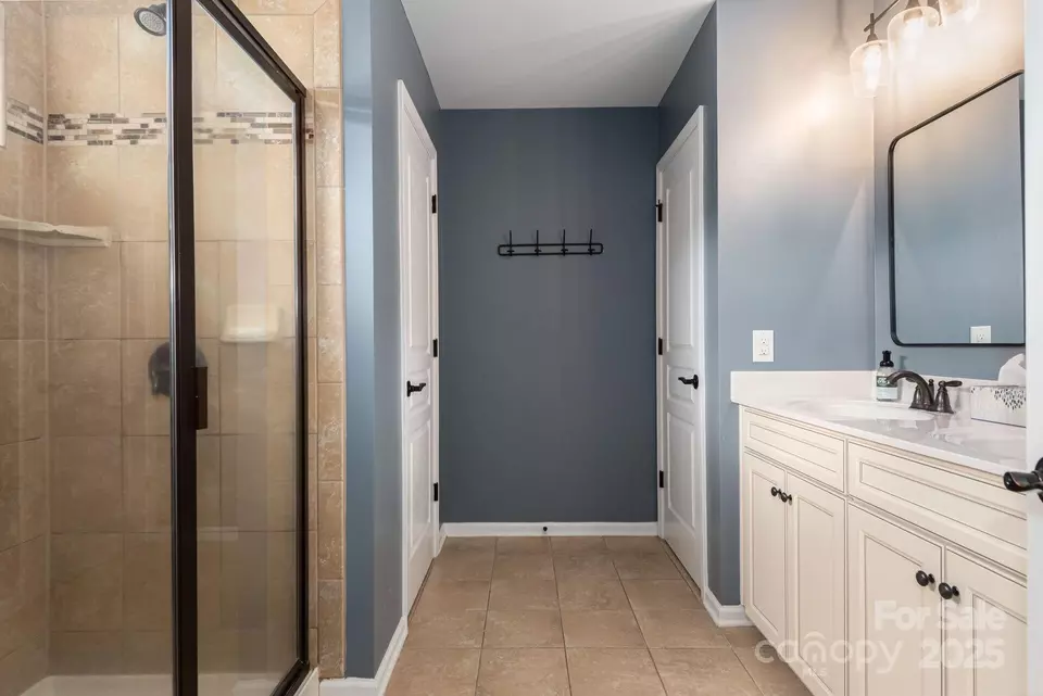 Entry Way - 5951 Carrollton Ln, Charlotte, NC 28210 photo 3 of 3
