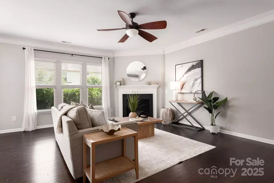 Living - 5951 Carrollton Ln, Charlotte, NC 28210 photo 2 of 3