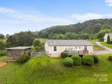 49 Perseverance Dr, Canton, NC 28716 photo 3
