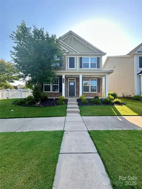 15703 Carley Commons Ln, Davidson, NC 28036