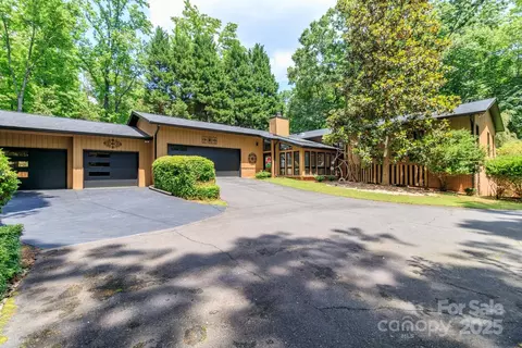 6119 Bittersweet Ln, Charlotte, NC 28270