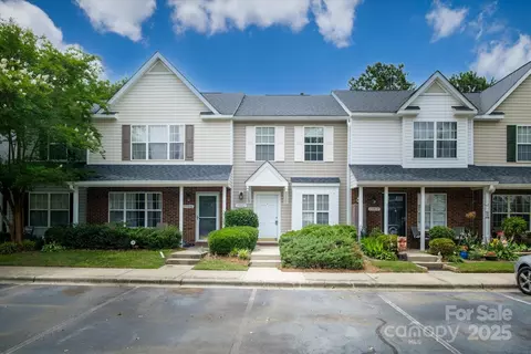 15042 Deshler Ct, Charlotte, NC 28273