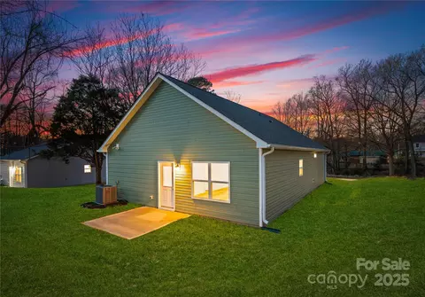 6 Bridge St, Lowell, NC 28098 photo 19