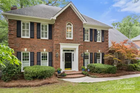 3909 Black Sycamore Dr, Charlotte, NC 28226