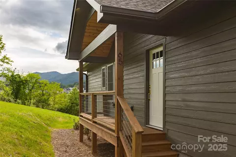 65 Lennon Leigh Ln, Waynesville, NC 28786