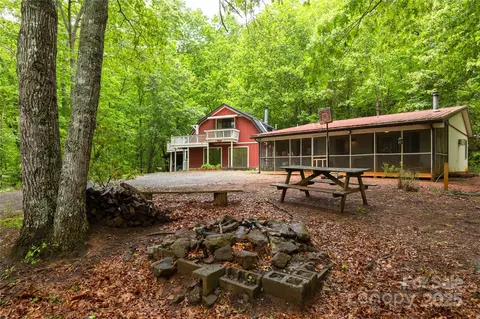 144 Wishing Stone Ln, Sylva, NC 28779
