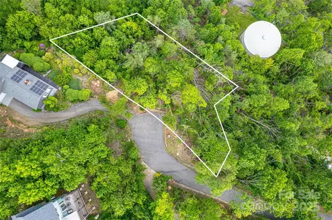 99999 Black Oak 13 Dr #13, Asheville, NC 28804