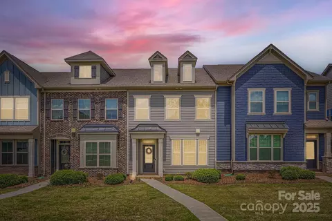 19812 Elise Caroline Aly, Davidson, NC 28036