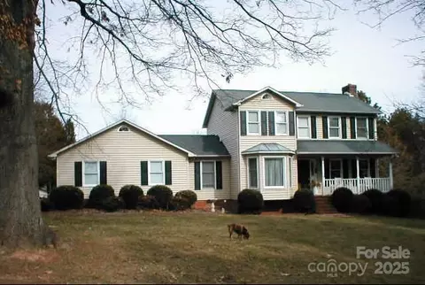 523 Alexis Lucia Rd, Alexis, NC 28006