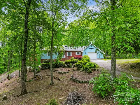 426 Pinners Cove Rd, Asheville, NC 28803