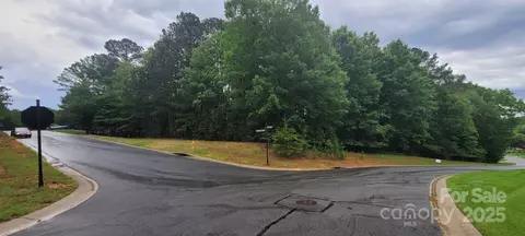 4000 Beechwood Spring Ln, Belmont, NC 28012