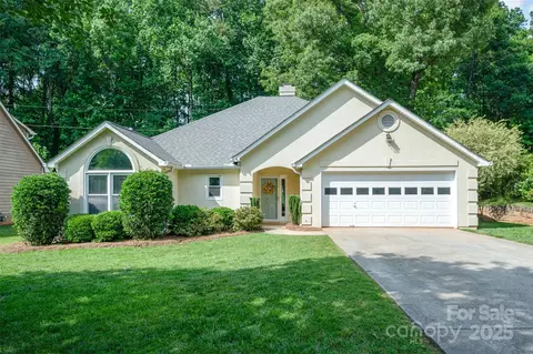 105 Banksridge Rd, Fort Mill, SC 29715