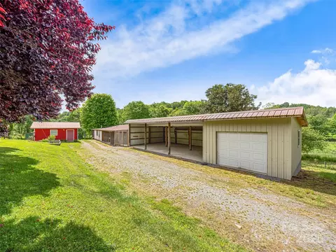 74 Saturn Ct, Clyde, NC 28721 photo 37