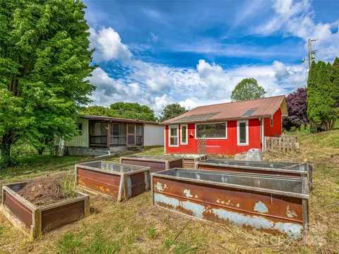 74 Saturn Ct, Clyde, NC 28721 photo 39